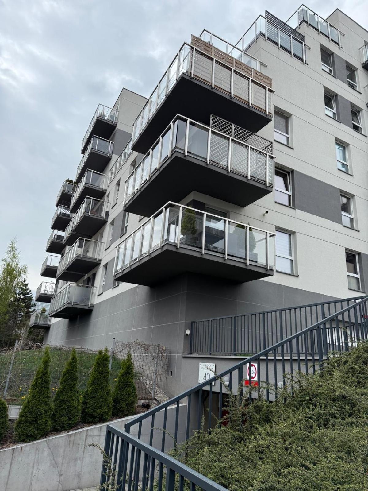 Apartament Center *